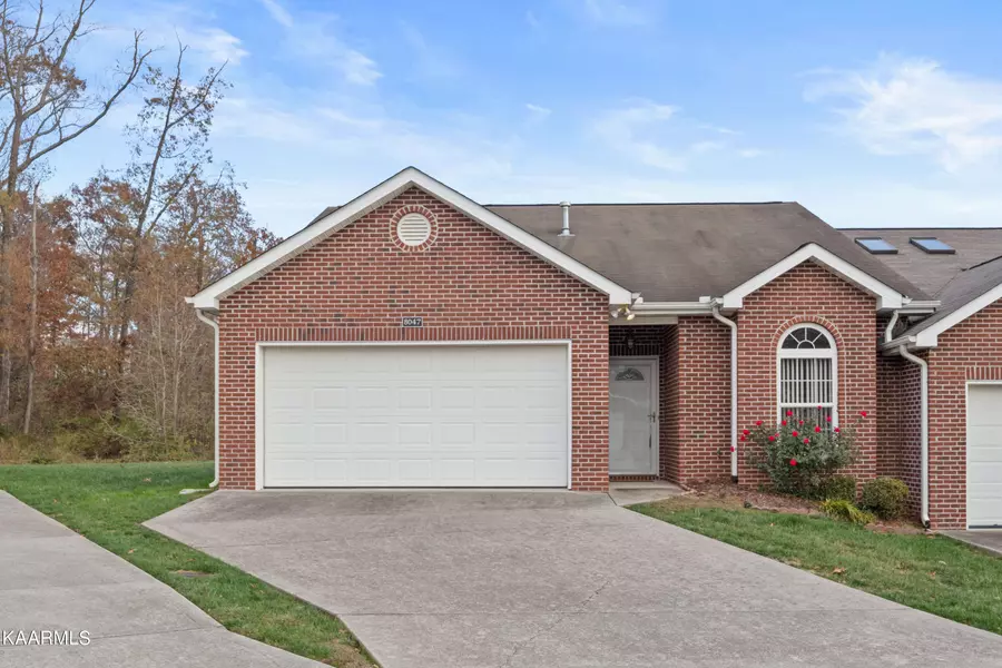 8047 Ellisville LN, Knoxville, TN 37909