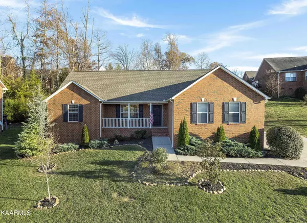 1562 Lewisbrooke LN, Knoxville, TN 37922