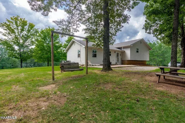 401 Ault Rd, Spring City, TN 37381