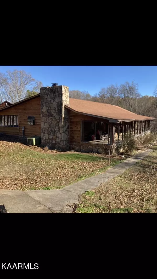 137 County Road 860, Delano, TN 37325