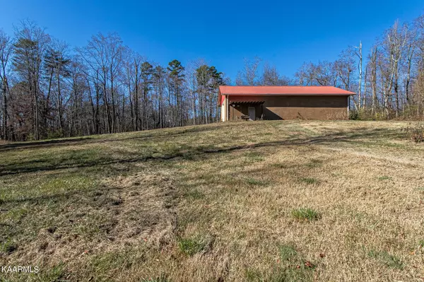 2092 New Corinth Rd, Rutledge, TN 37861