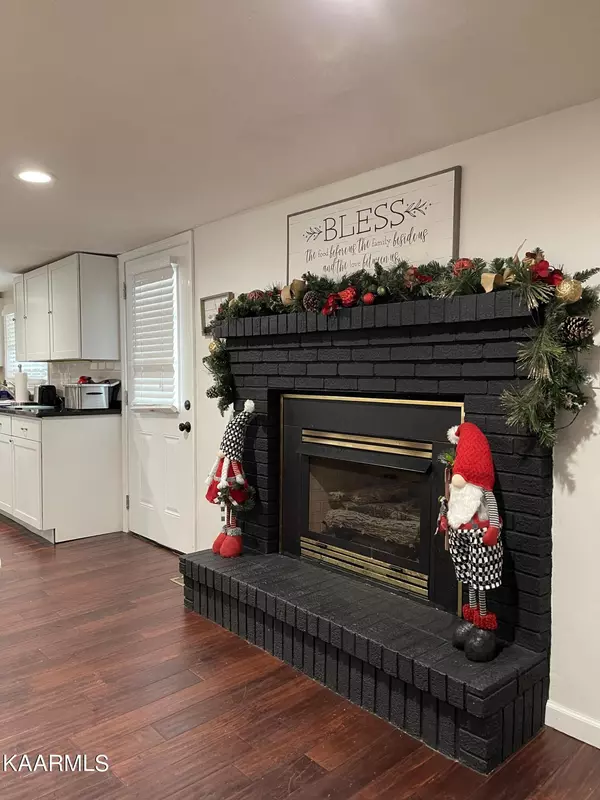 Rocky Top, TN 37769,232 Old Lake City Hwy