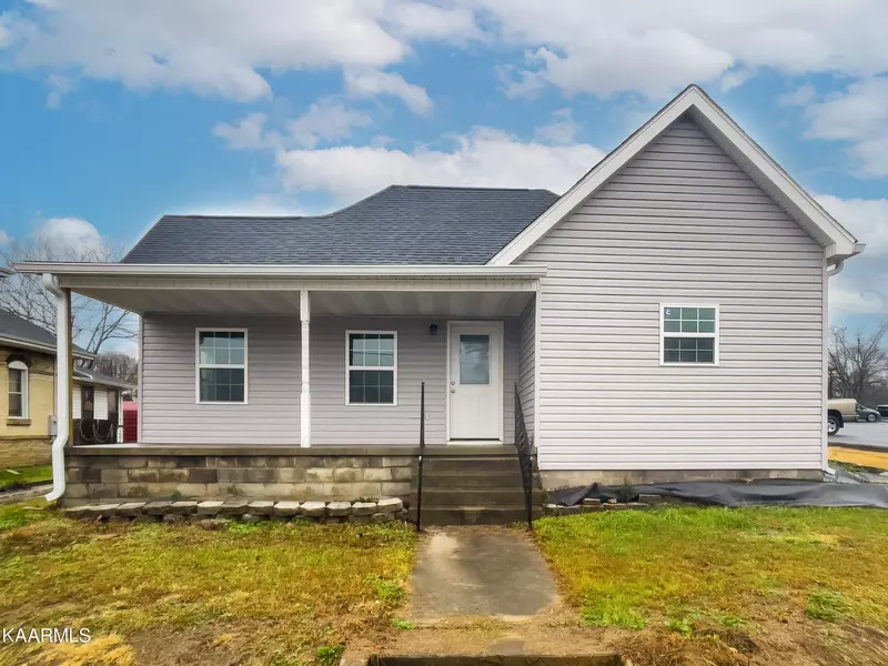 216 Tennessee Avenue, Etowah, TN 37331