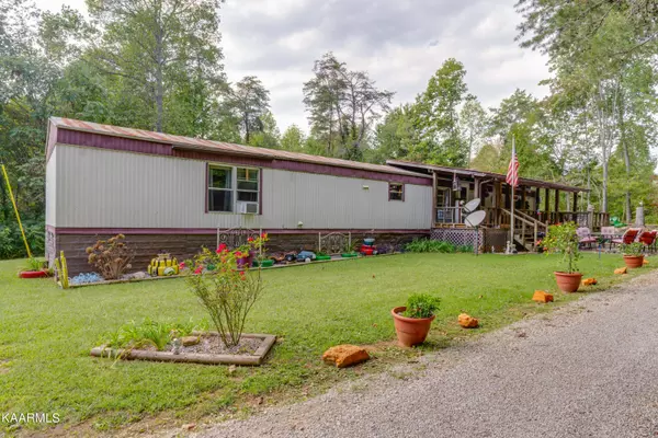 Hilham, TN 38568,166 Lester Ledbetter LN