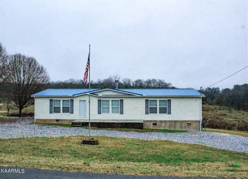 3363 Maple Ave, Strawberry Plains, TN 37871