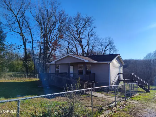 531 Pea Ridge Rd, Sunbright, TN 37872