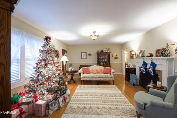 Knoxville, TN 37918,217 Doughty DR
