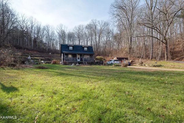 147 Bower Hollow Rd, Luttrell, TN 37779