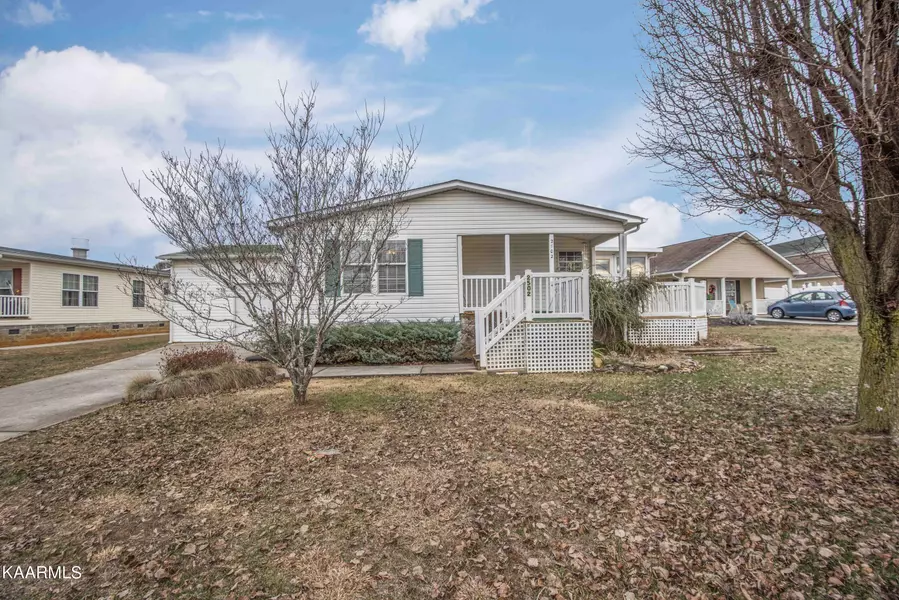 2502 Sportsmans Way WAY, Sevierville, TN 37876