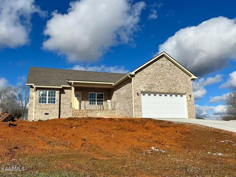 302 Oak Wood DR, Madisonville, TN 37354