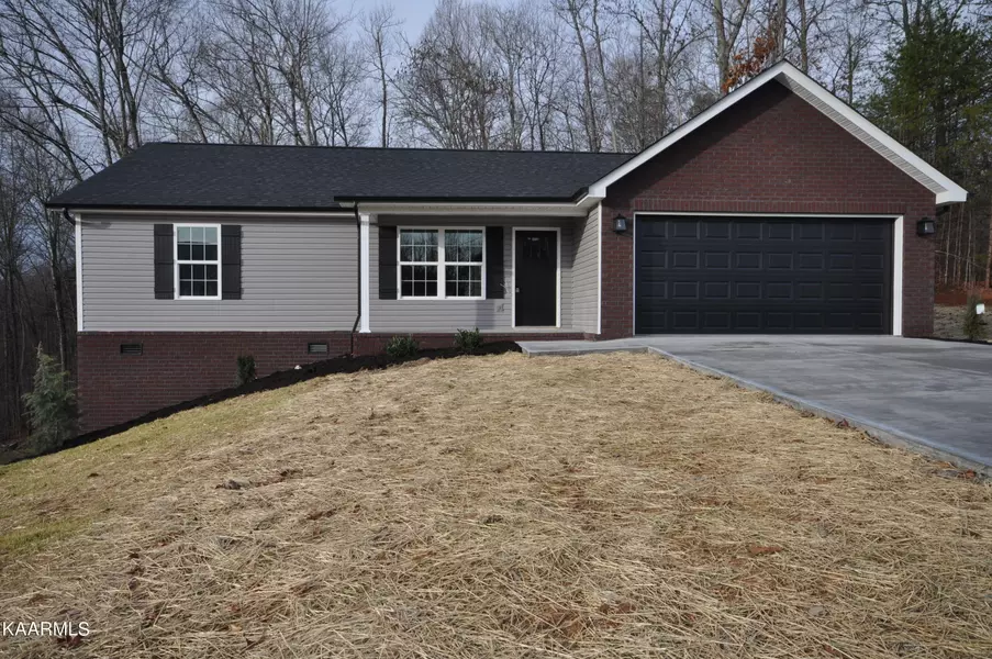 269 Covenant LN, Maynardville, TN 37807