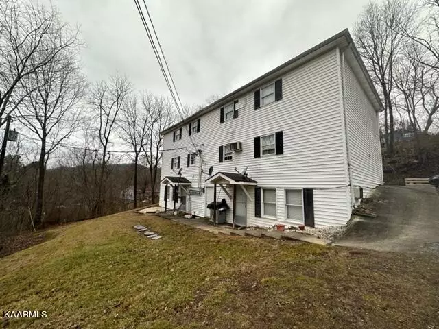 166 Warner Myers Rd, Pennington Gap, VA 24277