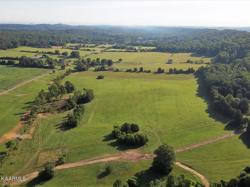 1291 Paint Rock Valley Rd, Philadelphia, TN 37846