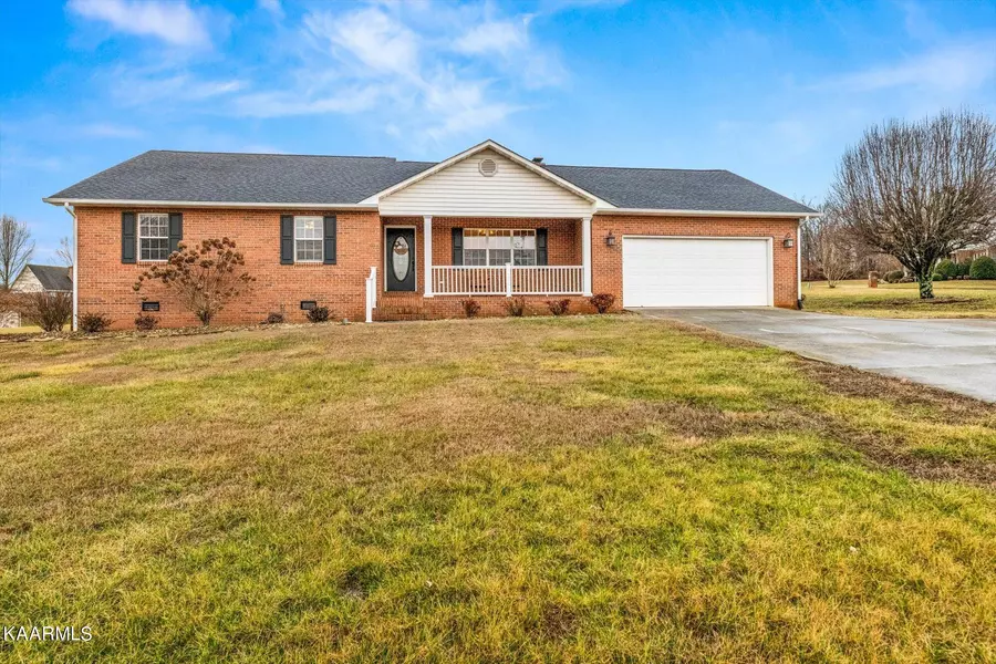 205 Meadow LN, Madisonville, TN 37354