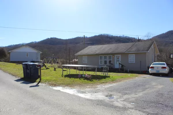 Middlesboro, KY 40965,164 Robinson LN