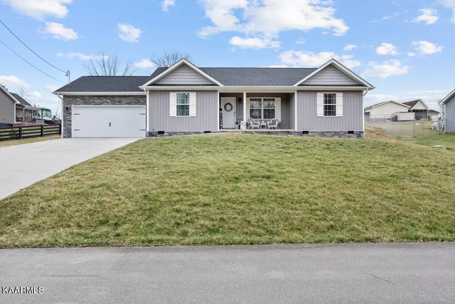 744 Stowers DR, Corryton, TN 37721