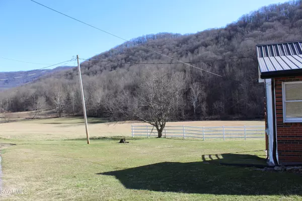 Frakes, KY 40940,16613 Highway 190