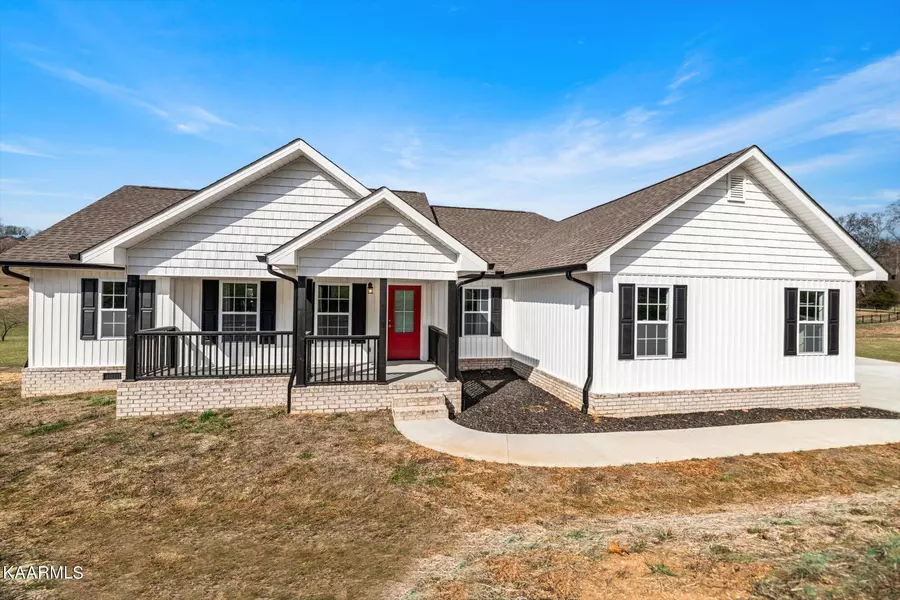 1742 Derby Downs DR, Friendsville, TN 37737