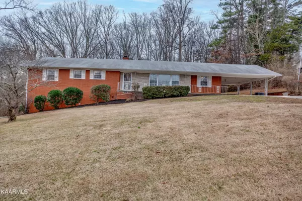 4805 Laurelwood Rd, Knoxville, TN 37918