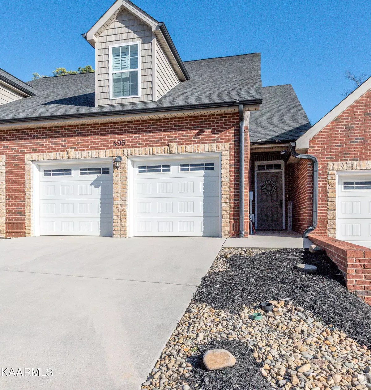 Lenoir City, TN 37772,495 Jacksonian WAY