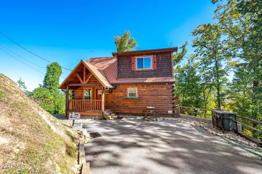 155 Laurel WAY, Gatlinburg, TN 37738