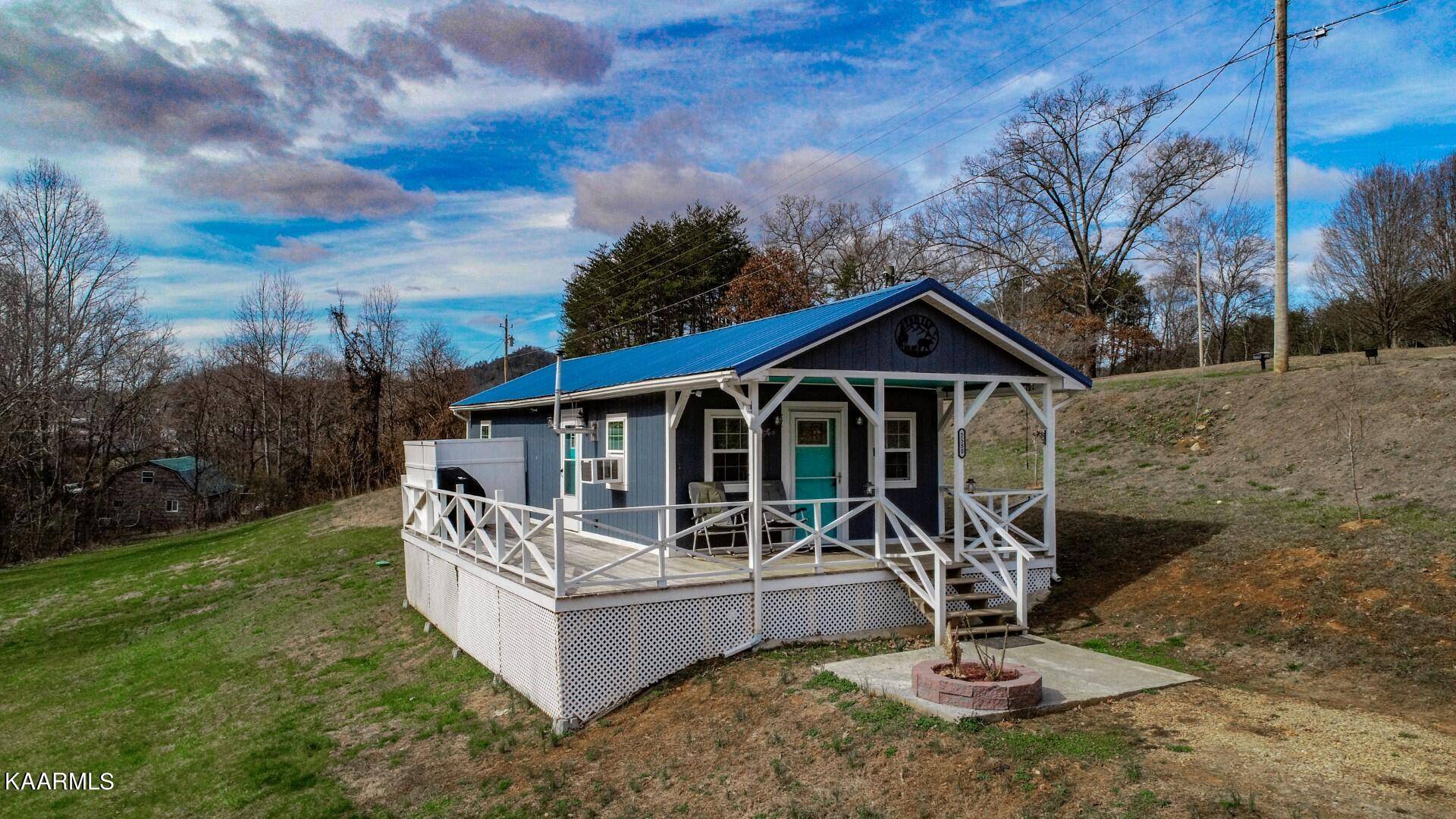 2550 Dark Hollow Rd,  Cosby,  TN 37722