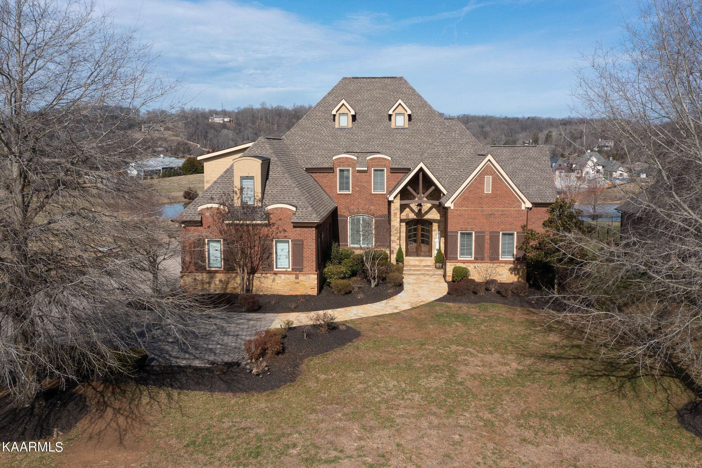 114 Nightharbor WAY, Louisville, TN 37777