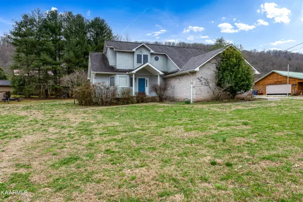 Clinton, TN 37716,107 Cayuga LN