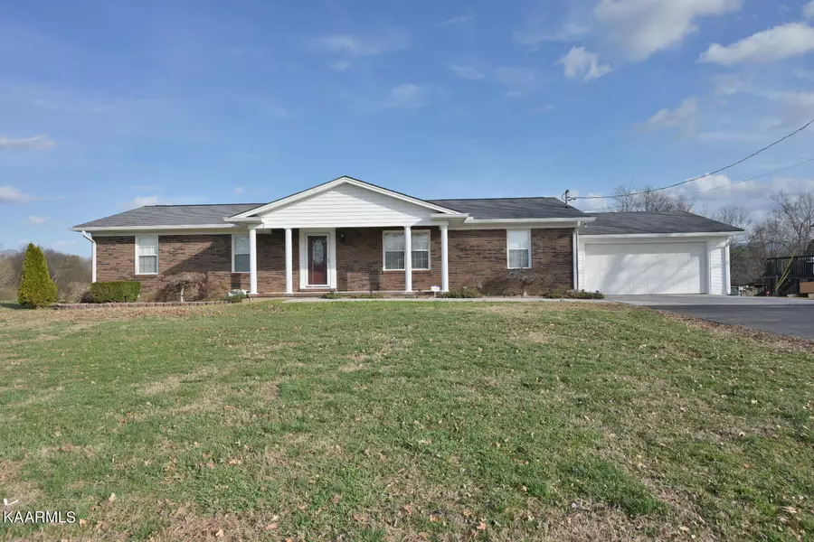 744 Calderwood Hwy, Maryville, TN 37801