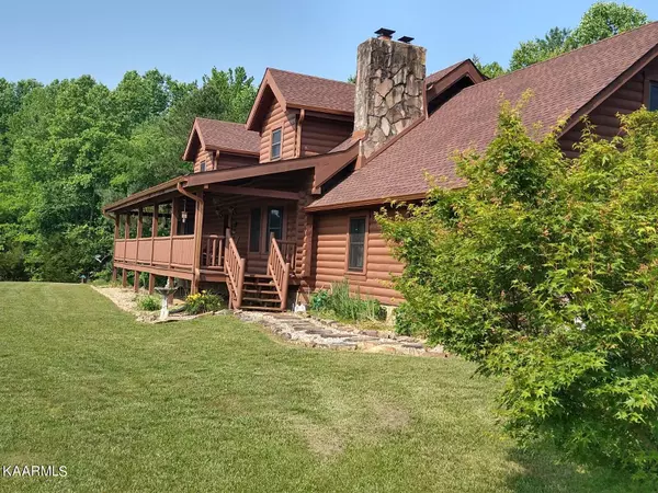 Philadelphia, TN 37846,165 Lowe Galyon LN