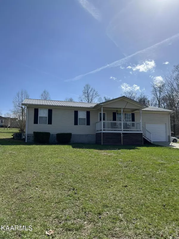 226 Kay Springs CIR, Jacksboro, TN 37757