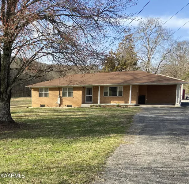 3841 Sugar Grove Valley Rd, Harriman, TN 37748