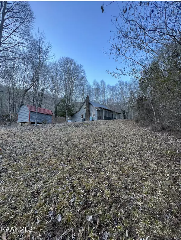 Cumberland Gap, TN 37724,180 Adams Acres