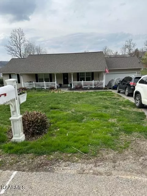 Clinton, TN 37716,112 Breezewood CIR