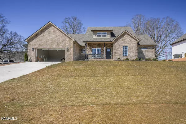 714 Farm Of The Smokies WAY, Maryville, TN 37804