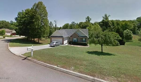 260 Whitney DR, Lenoir City, TN 37772