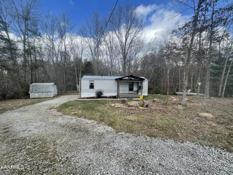 1046 Sitting Bull PT, Crossville, TN 38572