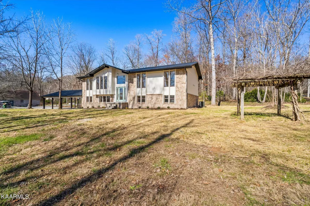 Corryton, TN 37721,9706 McElhaney DR