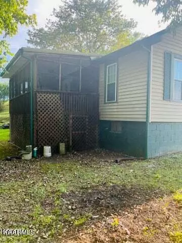 Jellico, TN 37762,654 Wright St