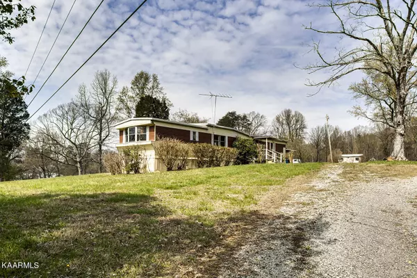 Ten Mile, TN 37880,1761 Huff Bend LN