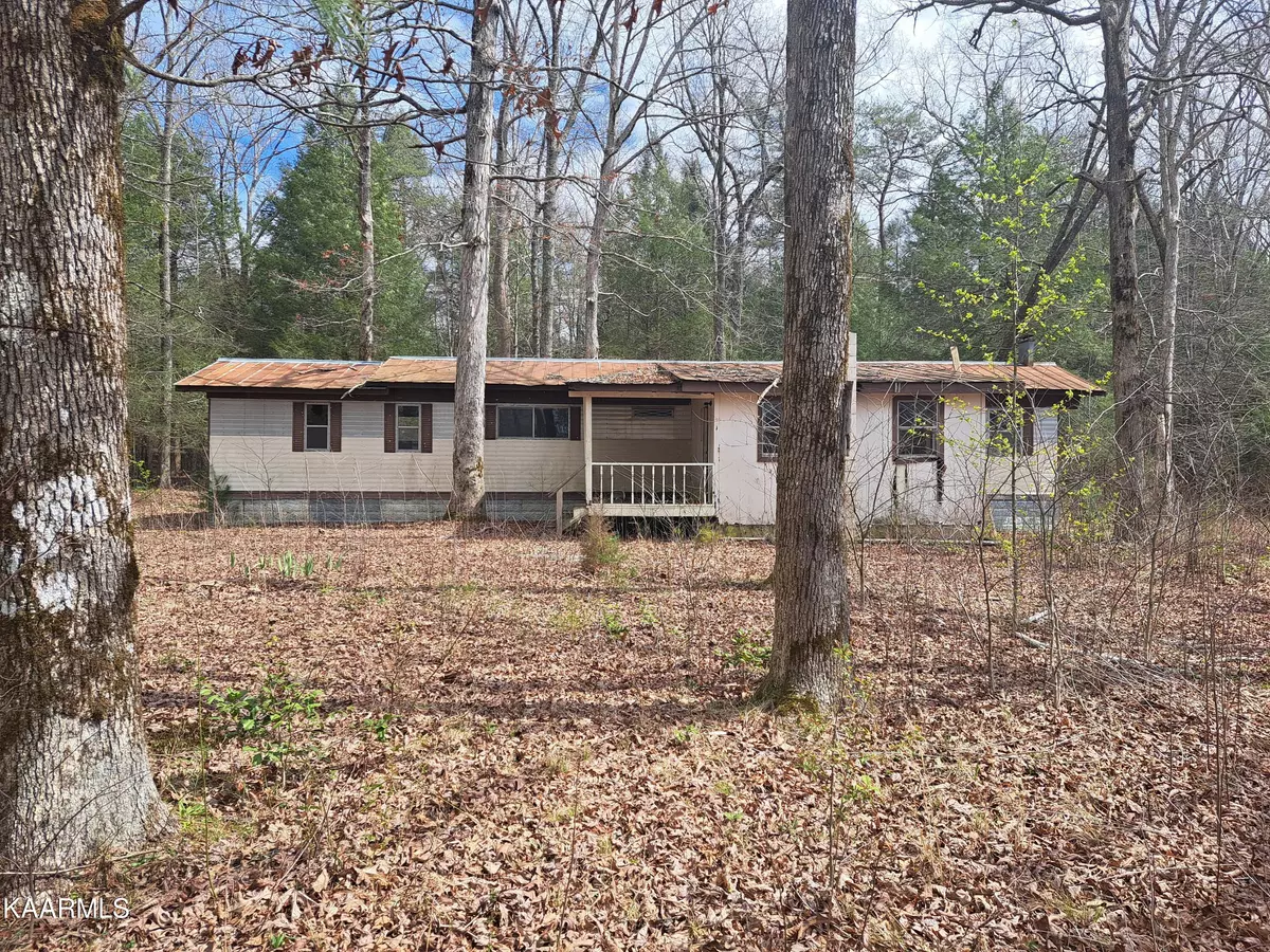 Jamestown, TN 38556,215 Short Cooper Rd