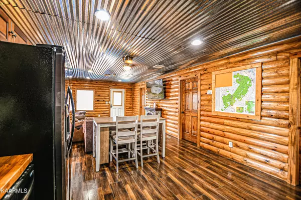 Rocky Top, TN 37769,635 Briceville Hwy