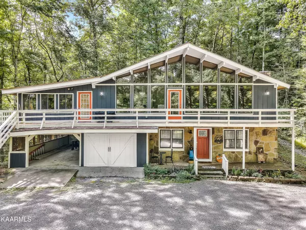 509 Adams Rd, Gatlinburg, TN 37738