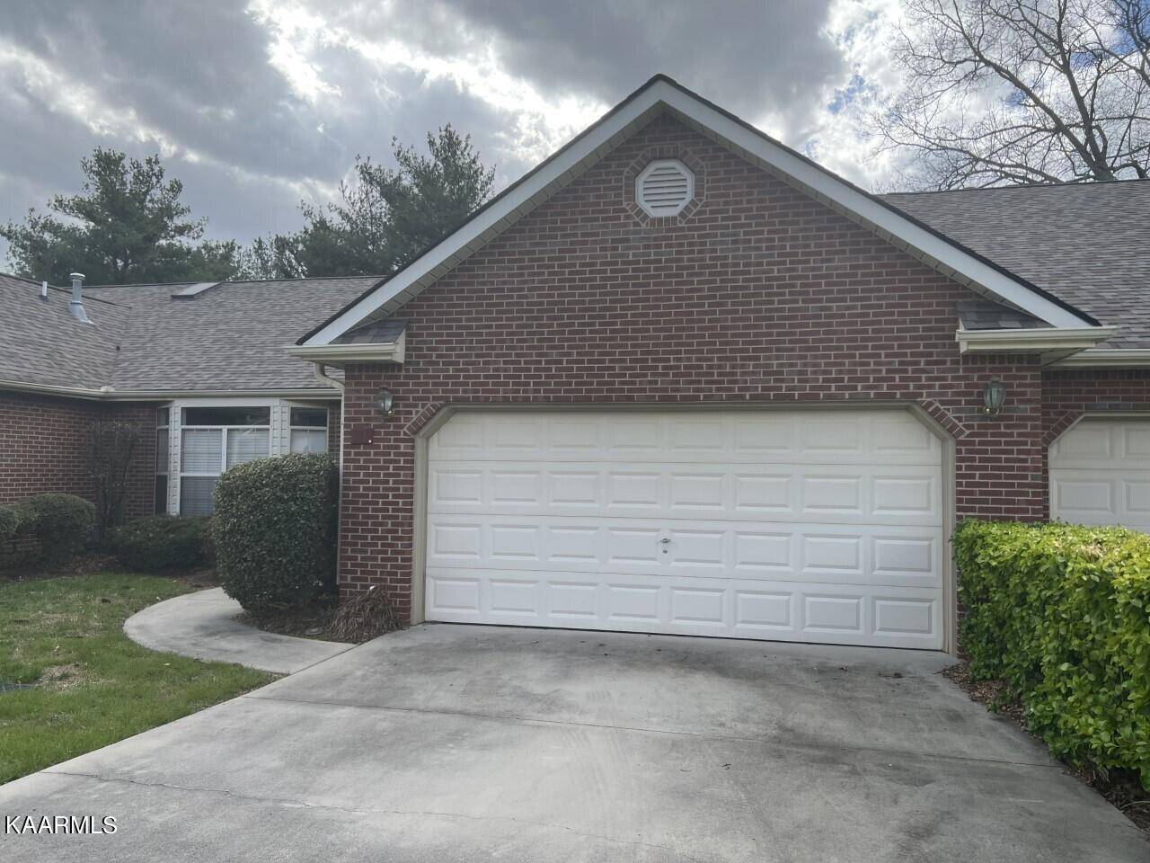 Knoxville, TN 37912,840 Sterchi Park Way