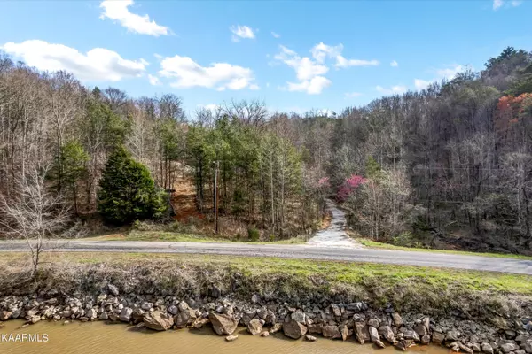 0 Scenic River Rd, Madisonville, TN 37354