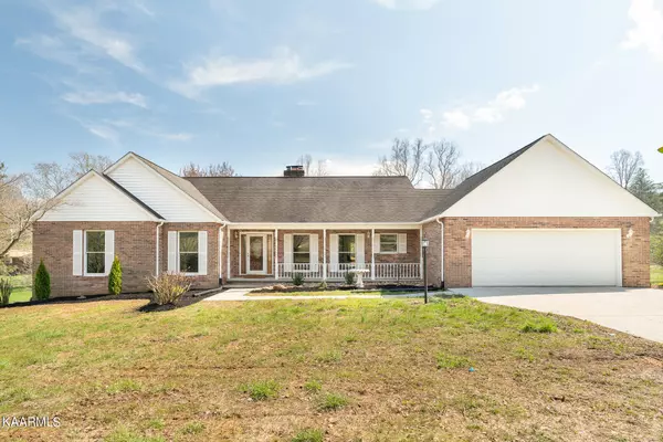 326 Middlesboro Rd, Lafollette, TN 37766