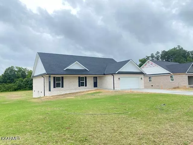 1035 Pathways DR, Seymour, TN 37865