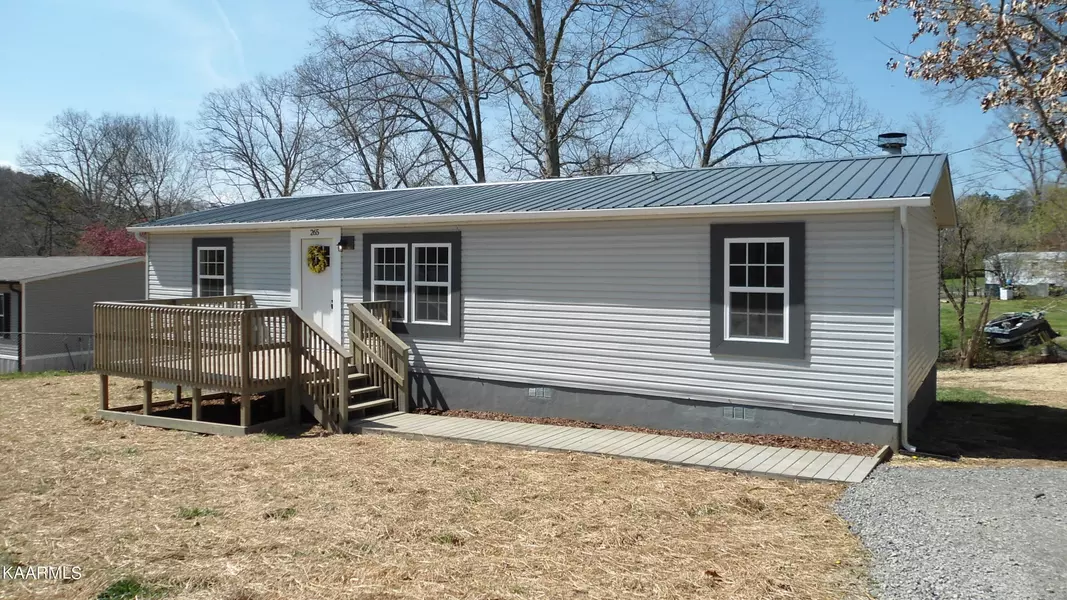 265 Tee Pee Ln, Bean Station, TN 37708