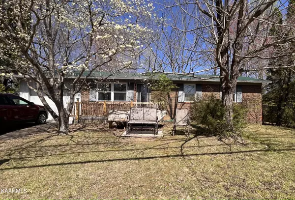 Knoxville, TN 37921,5317 Foxwood Rd