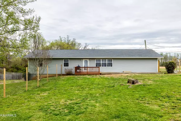 109 Spurgeon LN, Maryville, TN 37804